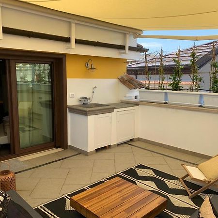 Wood Luxury House Apartment Pescara Exterior photo