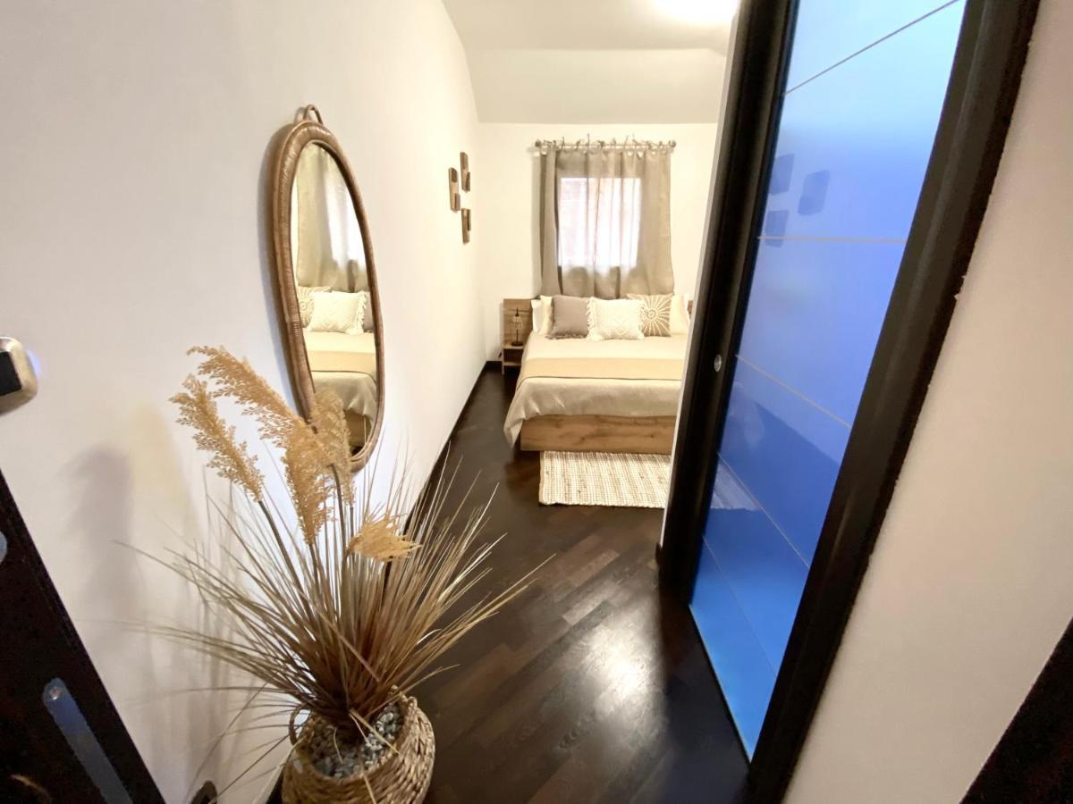 Wood Luxury House Apartment Pescara Exterior photo